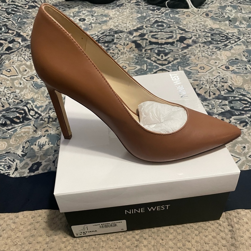 Nine West 9.5 wide Tatiana heels